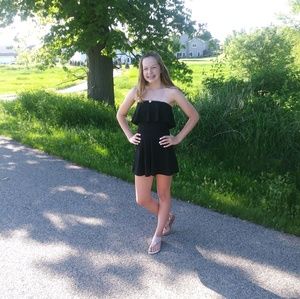 Meet your Posher, Ellee